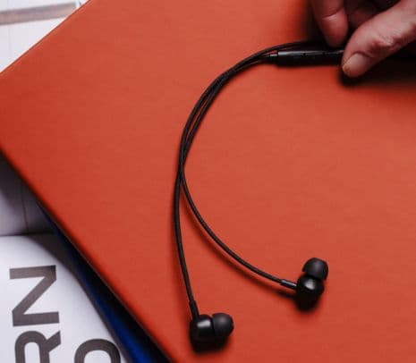 SUDIO V3 EARPHONES BLACK USB-C - 3